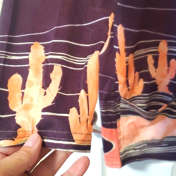 Graphic tunic - Picture 4 of 4